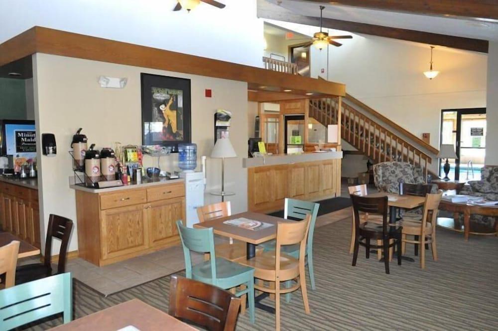 Americinn By Wyndham Plymouth Ngoại thất bức ảnh